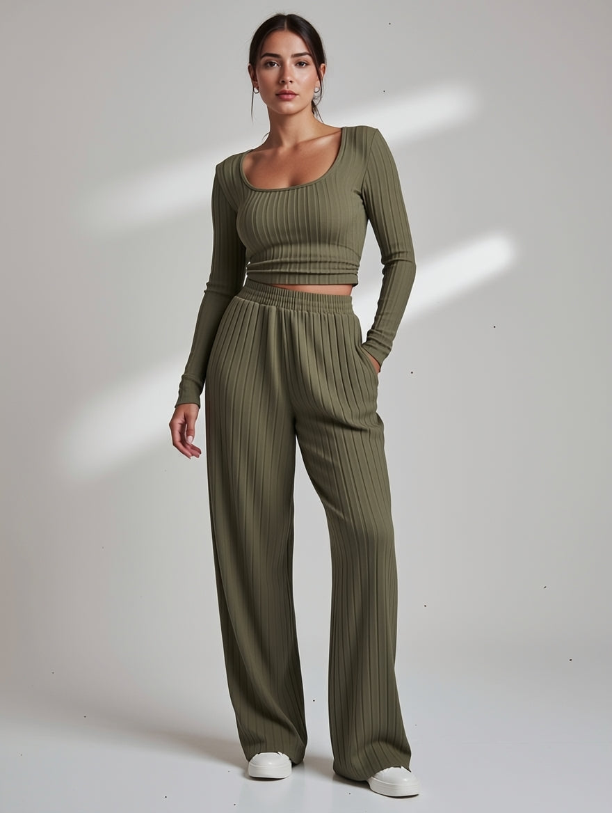 SORELLE Lounge Set